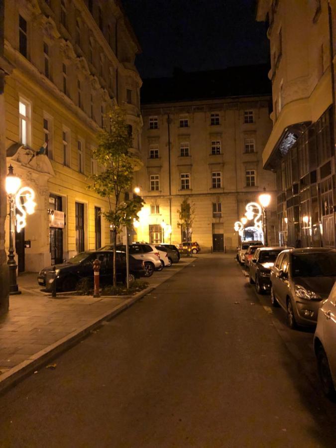 Hiraeth Home Budapest Luaran gambar
